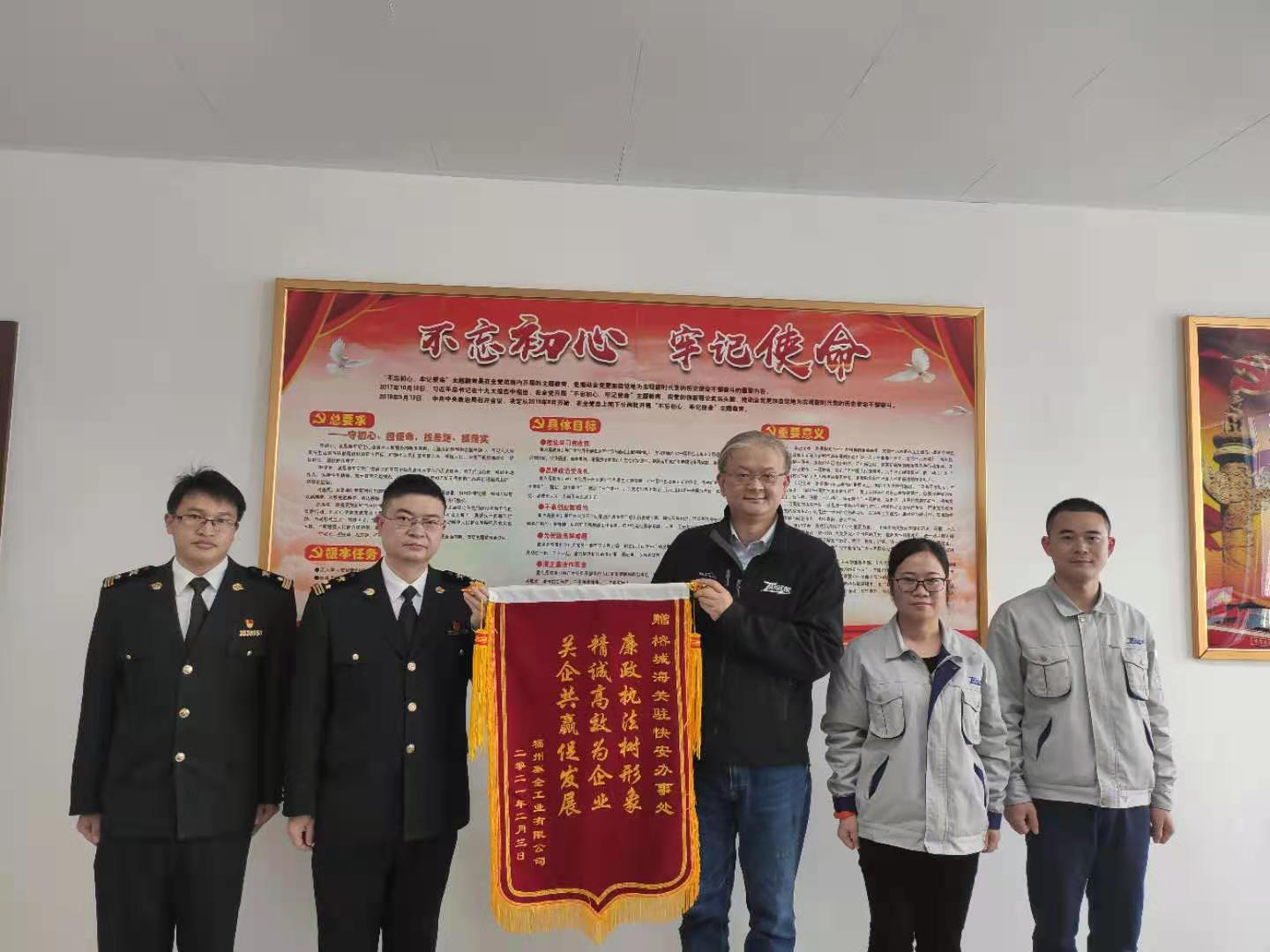 J9����|����վ����