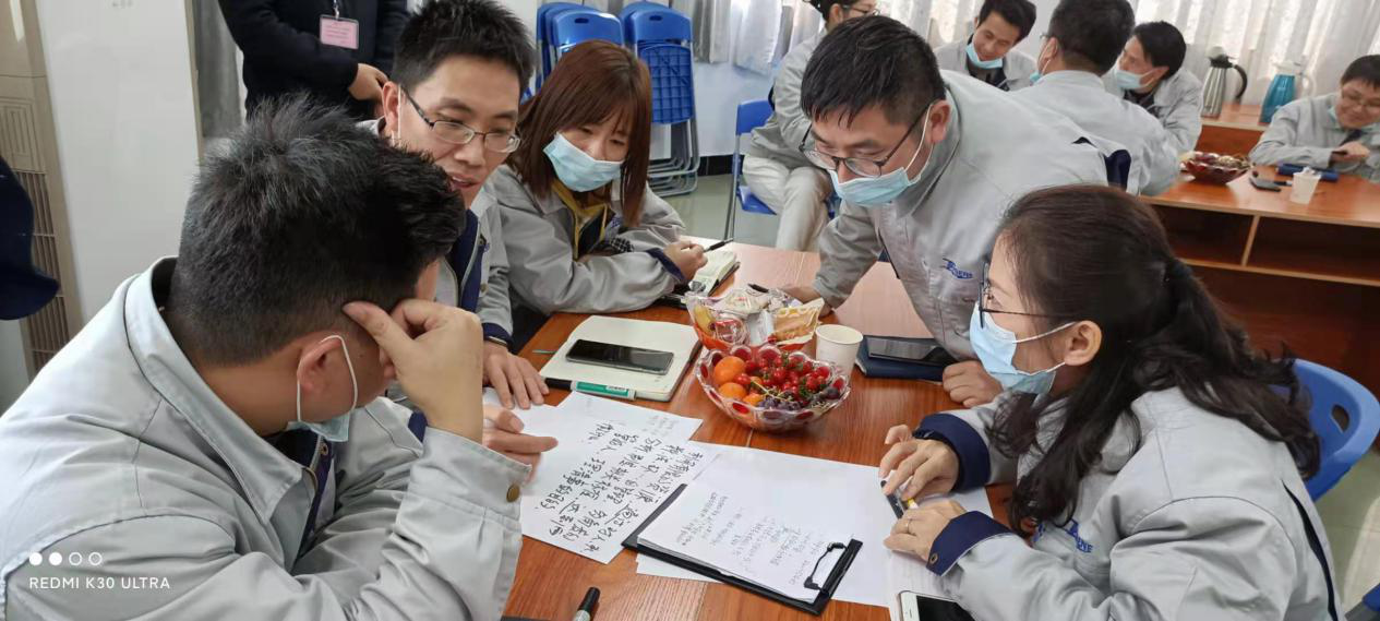 J9����|����վ����