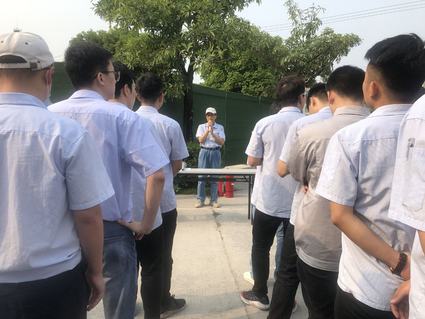 J9����|����վ����