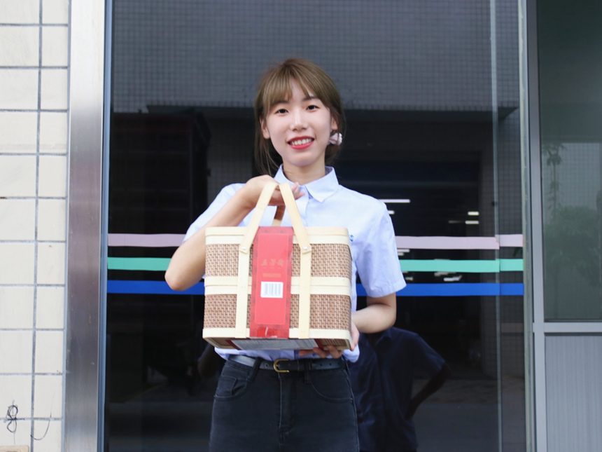 J9����|����վ����