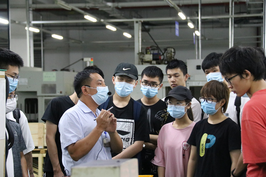 J9����|����վ����