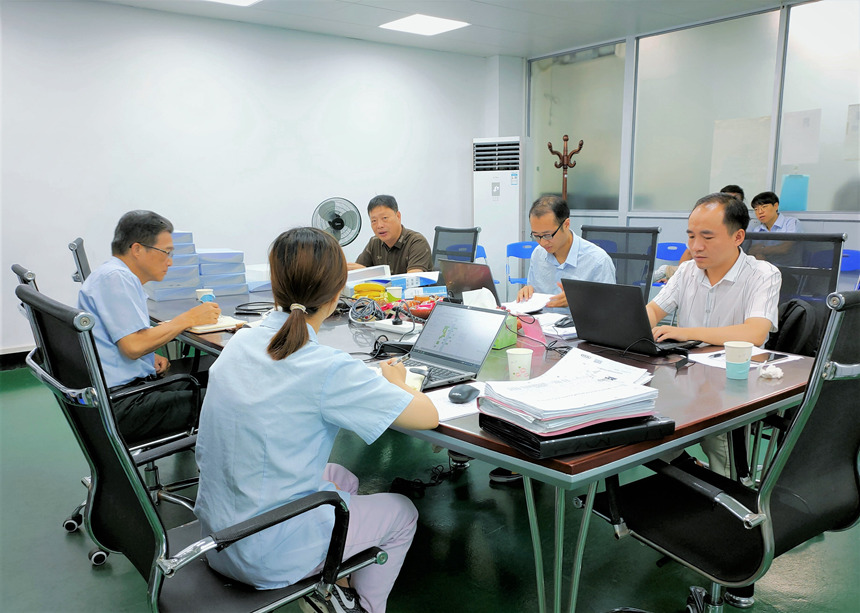 J9����|����վ����