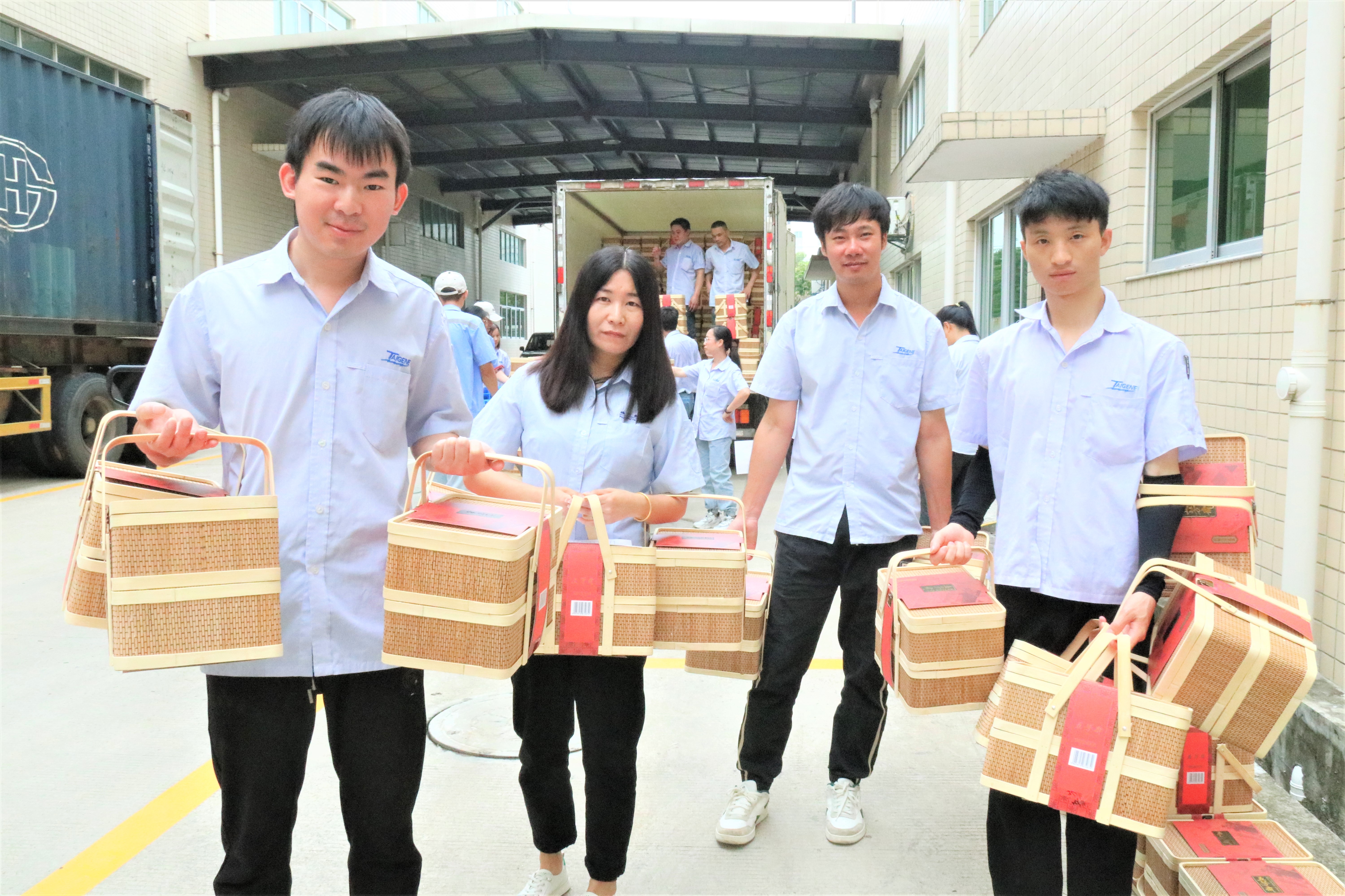 J9����|����վ����